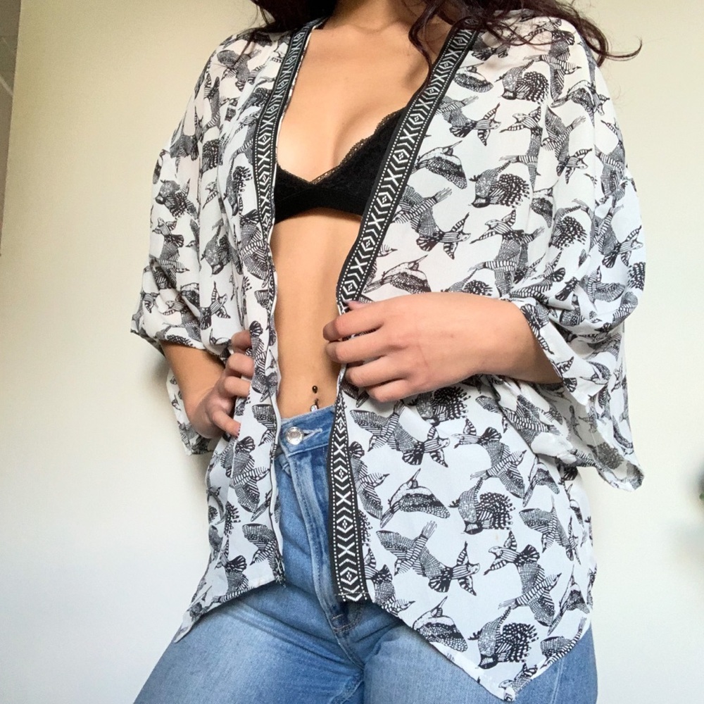Kimono - Picture 2 of 3
